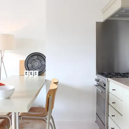 Dakappartementje Met Zuid Terras Op 50m Van De Zee! *